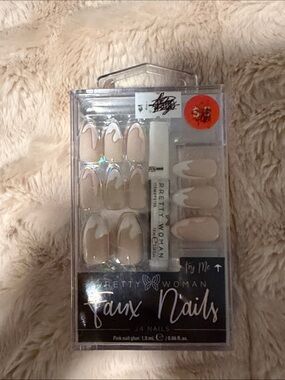 Nude & White Faux Press-On Nails